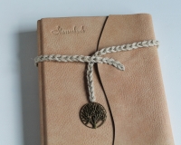 Stammbuch "Baum" aus cognacbraunem Büffelleder, DIN A5